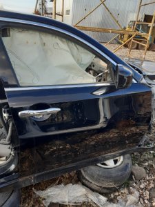 Дверь INFINITI Q70