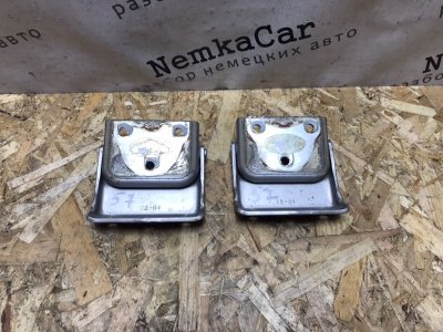 Петля двери багажника Mercedes Vito 2004 639