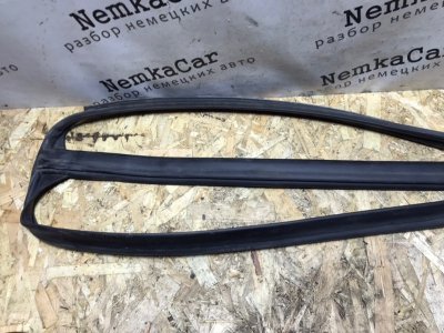 Уплотнитель двери Mercedes Vito 2004 639
