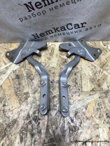 Петли капота Mercedes Vito 2004 639
