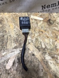 Реле стеклоочистителя Mercedes T1 1990 309