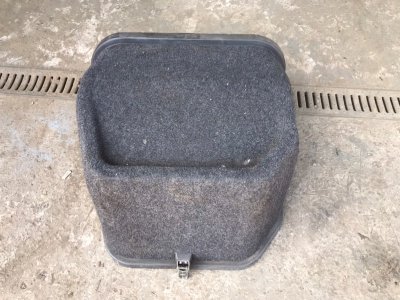 Капот Mercedes T1 1990 309