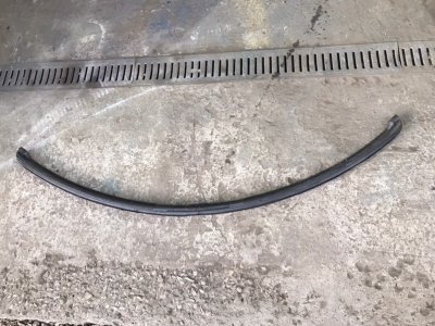 Уплотнитель торпедо Mercedes Vito 2004 639
