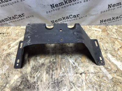 Кронштейн опоры двигателя Mercedes Vito 2004 639