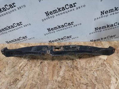 Рамка радиатора Mercedes-Benz W123