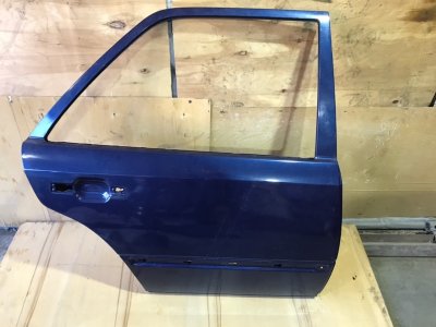 Дверь Mercedes W124 1987