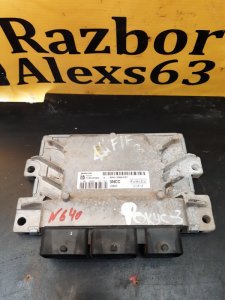 Блок управления двигателем (ЭБУ) Ford Focus 3