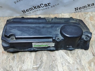 Крышка двигателя Mercedes Vito 2006 639