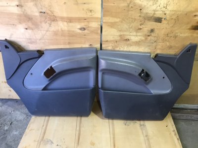 Обшивка двери (ПАРА) Mercedes Vito 2001 638