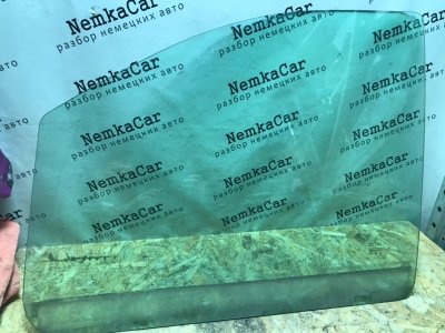 Стекло двери Mercedes Vito 2005 639