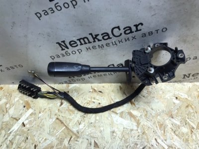 Переключатель поворотов Mercedes E-Classe W124 1989