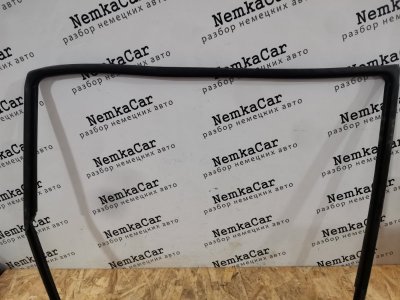 Уплотнительная резинка стекла Mercedes Vito 2013 639 рест