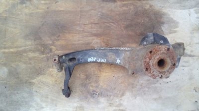 Поворотный кулак Audi A6