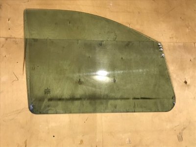 Стекло двери Mercedes Vito 2004 639