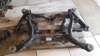 Задний подрамник Volkswagen Touareg 2006