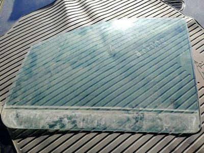 Стекло Mercedes Vito 2007 639