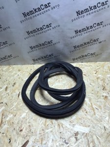 Уплотнитель двери Mercedes Vito 2004 639