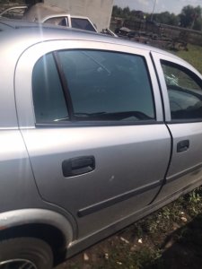 Дверь Opel Astra 2003 g