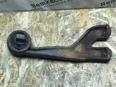 Кронштейн редуктора Mercedes Vito 2004 639