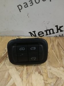 Блок кнопок пневмоподвески Mercedes Vito 2008 639
