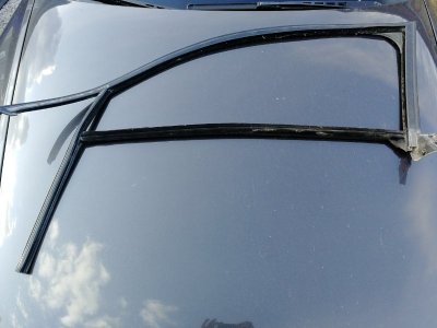 Уплотнитель стекла AUDI A6 C6 Allroad quattro 2007 4F