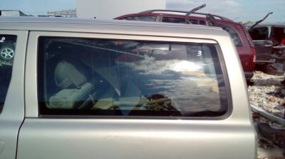 Стекло Volvo V70
