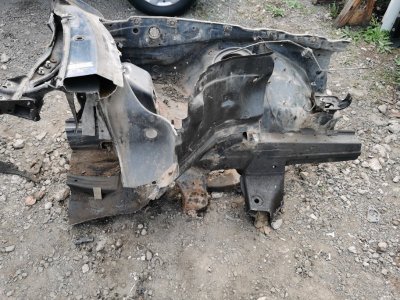 Лонжерон Mercedes W124 1987
