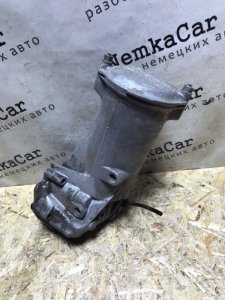 Корпус масляного фильтра Mercedes w123 1985 Седан
