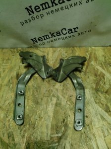 Петля капота Mercedes Vito 2008 639