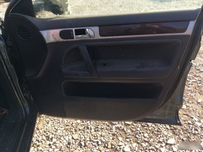 Дверные карты VOLKSWAGEN Touareg