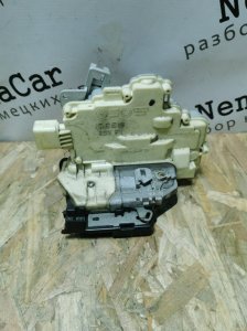 Замок двери Volkswagen Passat B6 2006 Седан