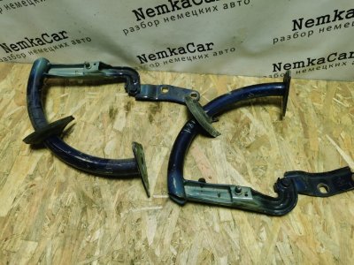 Петля крышки багажника Volkswagen Passat B6 2006 Седан