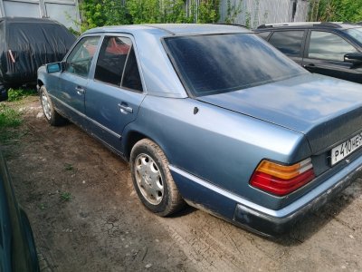 Кузов с документами Mercedes E-Classe W124 1989