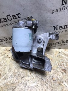 Кронштейн топливного фильтра Mercedes w123 1985 Седан