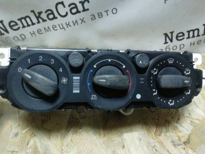 Блок управления отопителем FORD FOCUS 2 РЕСТАЙЛИНГ 2010 Хэтчбек