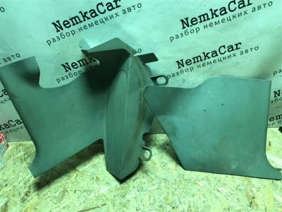 Подставка под ногу Mercedes W124 1987