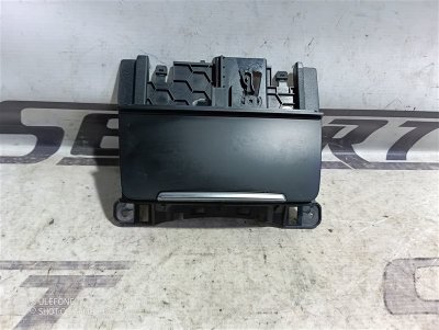 Пепельница Audi Q5 2010 8R
