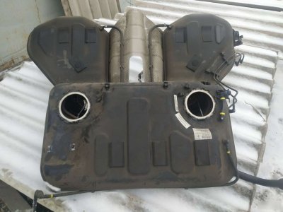 Бензобак Audi A8 D3