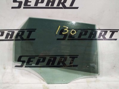 Стекло двери Audi A4 B8