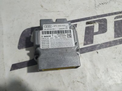 Блок управления двигателем Audi A3 2009 8P