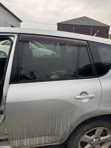Дверь Toyota Rav 2006