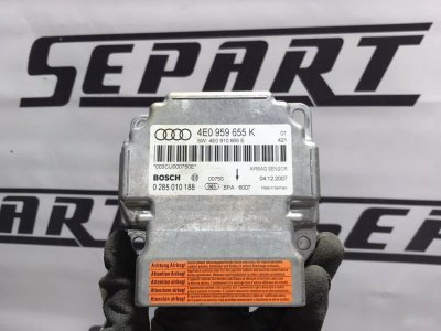 Блок управления подушками безопасности Audi A8 D3
