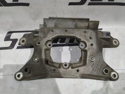 Траверса АКПП Audi A4 B8