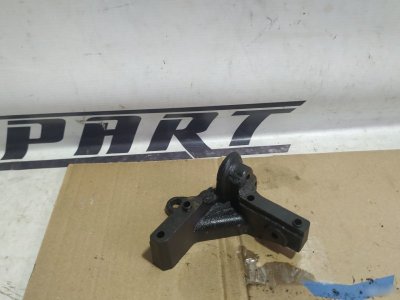 Кронштейн демпфера ролика-натяжителя Audi A8 2005—2007 D3