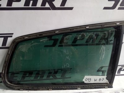 Форточка Volkswagen Passat B7