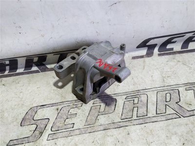 Подушка двигателя Volkswagen Tiguan 2010 5N
