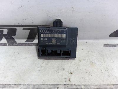 Блок управления дверьми Audi Q7 2007 4L