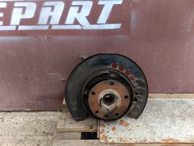 Кулак поворотный Audi Q7 2007 4L