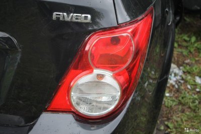 Chevrolet Aveo T300 фонарь правый