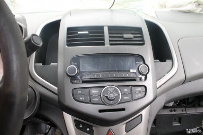 Chevrolet Aveo T300 штатная магнитола